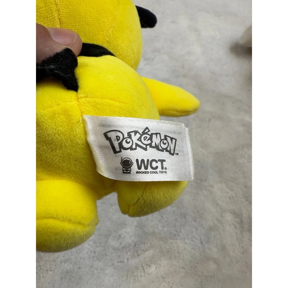 Pokémon snuggle up